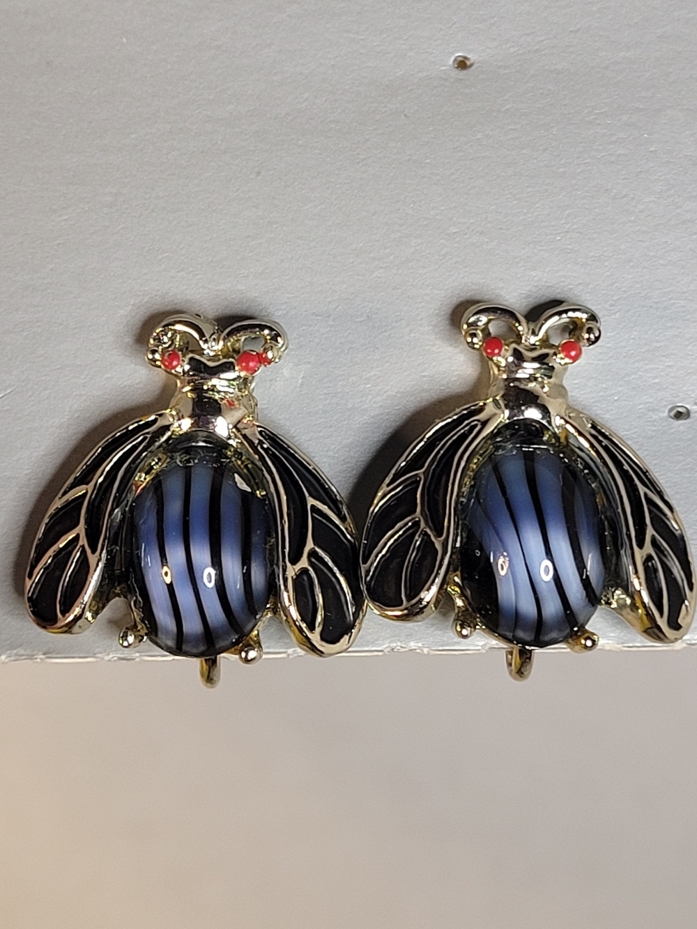 VINTAGE BLACK GREY STRIPE JELLY ART GLASS CABOCHON INSECT Screw Back Earrings (T